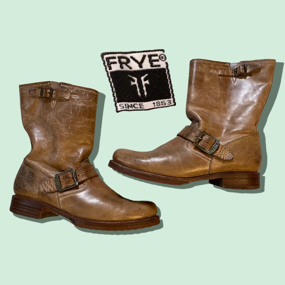 FRYE Veronica Short Boot Buckle in Camel Colored Leather